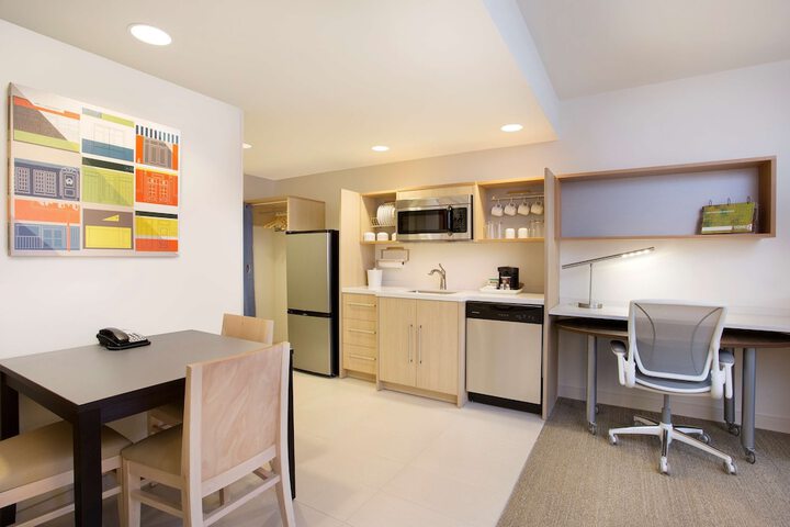 Room 20 of 28