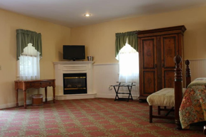 Room 29 of 46