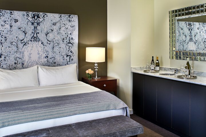Room 29 of 65