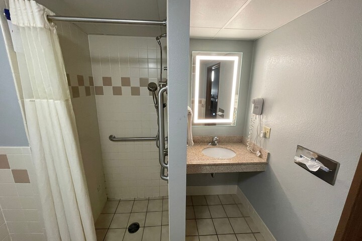 Room 89 of 111