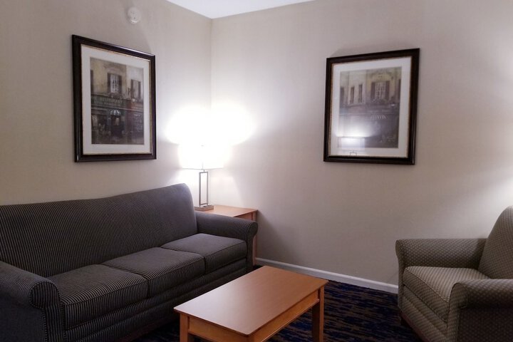 Room 7 of 35