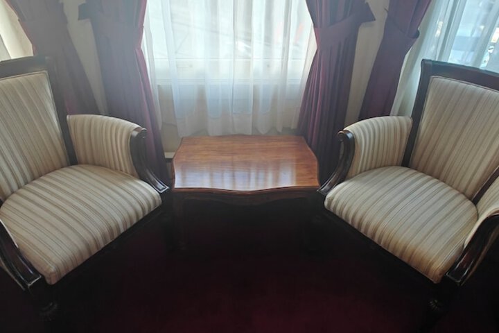 Room 34 of 48