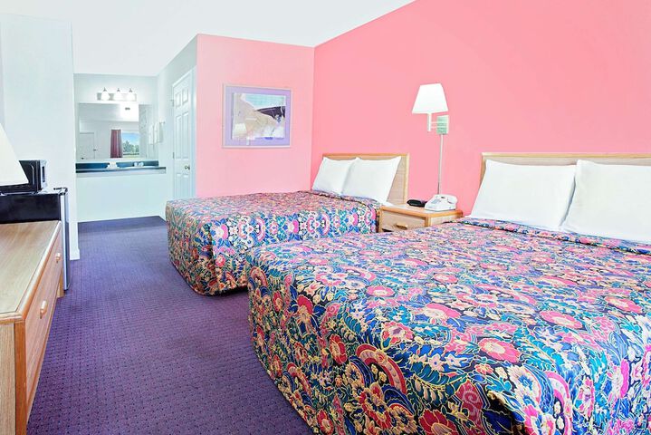 Room 14 of 15