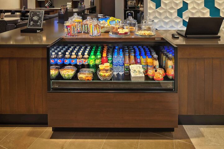 Hyatt Place Warwick / Providence Airport