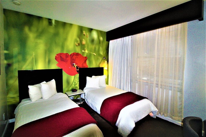 Room 60 of 112