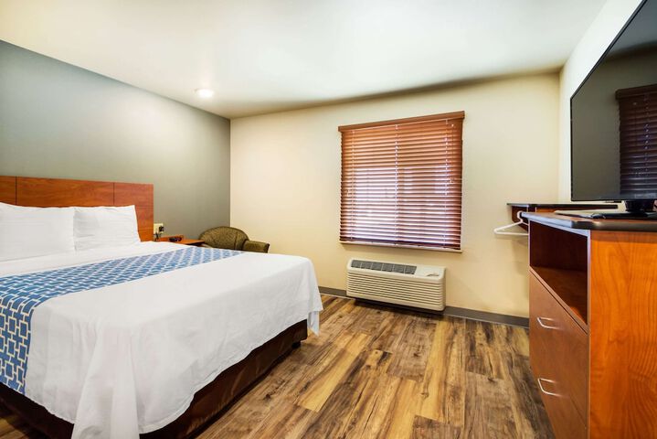 Room 19 of 37