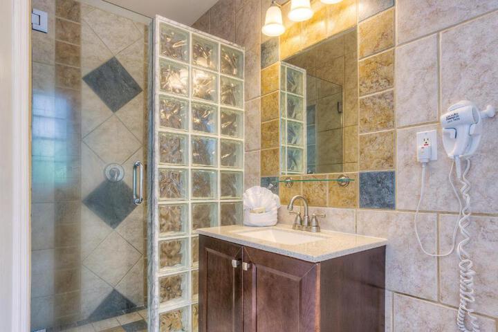 Key West Harbor Inn - Adults Only
