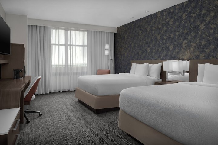 Courtyard by Marriott Richmond Downtown