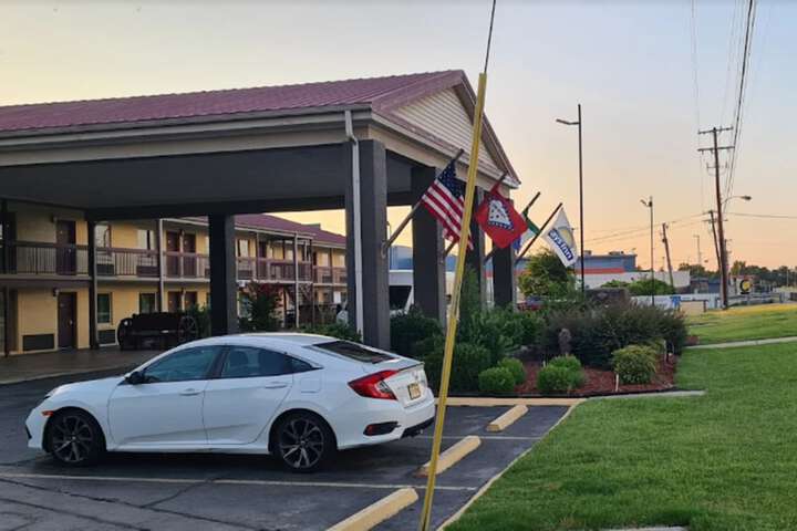 Days Inn by Wyndham West Memphis