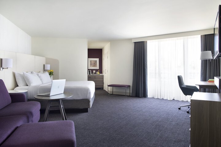 Room 40 of 115