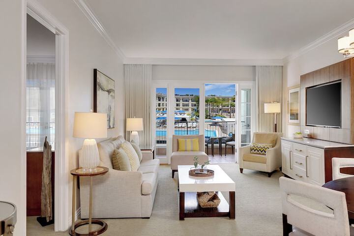 Balboa Bay Resort