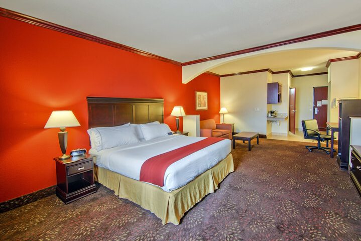 Room 16 of 44