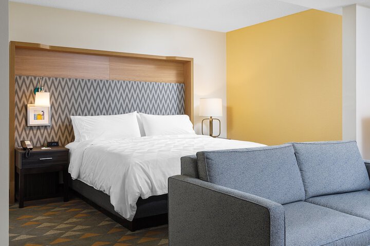 Room 14 of 29
