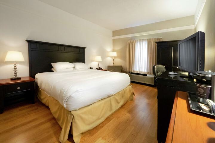 Room 13 of 43