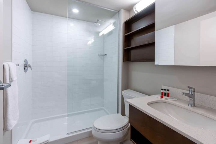 Room 17 of 23