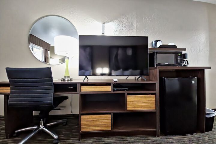 Room 22 of 65