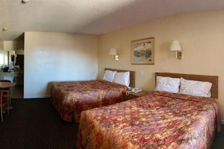 Room 22 of 28