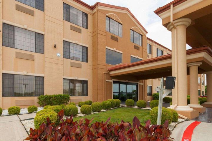 Comfort Suites Lake Ray Hubbard