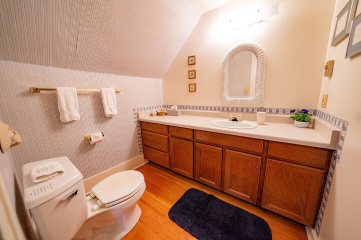Room 9 of 25