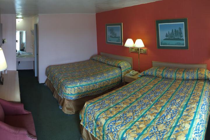 Room 10 of 38