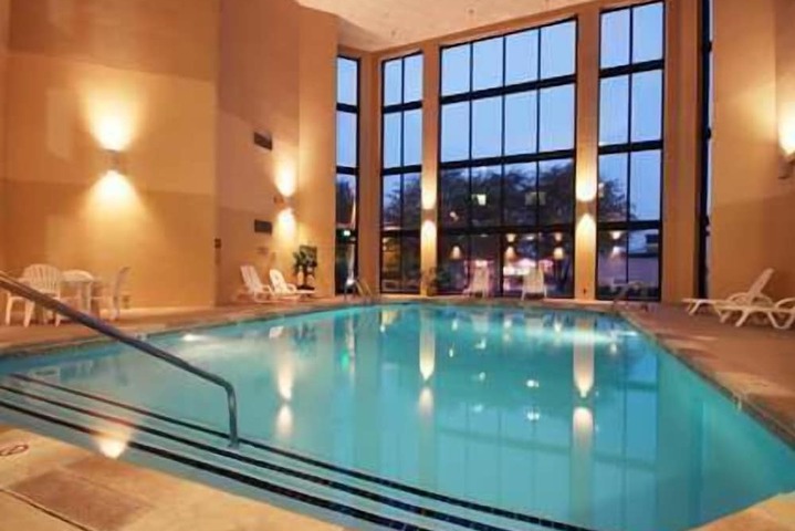 Pool 10 of 40
