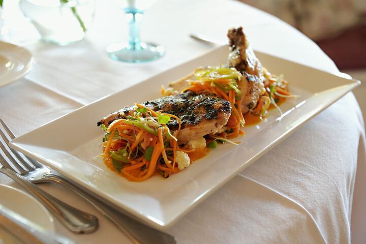 Dining 116 of 147