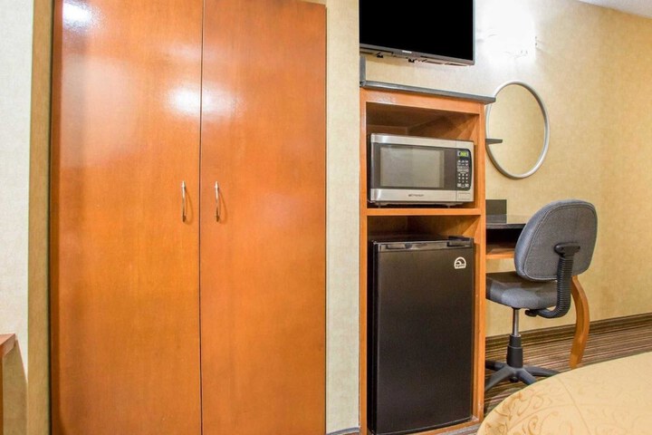 Room 16 of 51