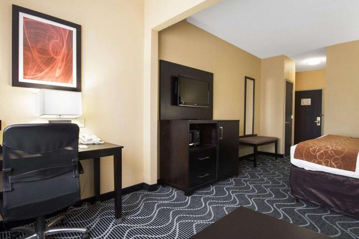 Comfort Suites Lake Ray Hubbard