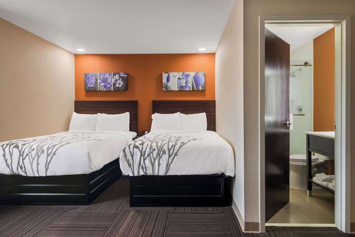 Room 29 of 38