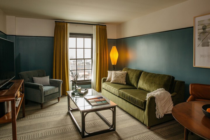 Room 48 of 78