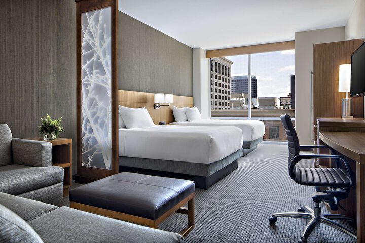 Room 15 of 27