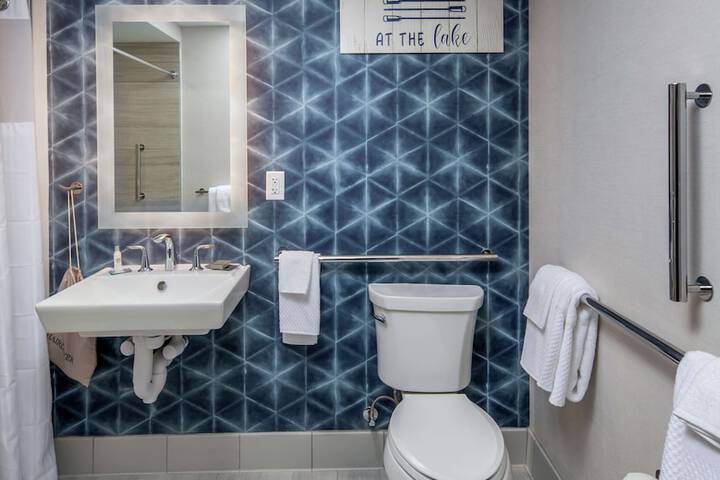 DoubleTree by Hilton Hot Springs