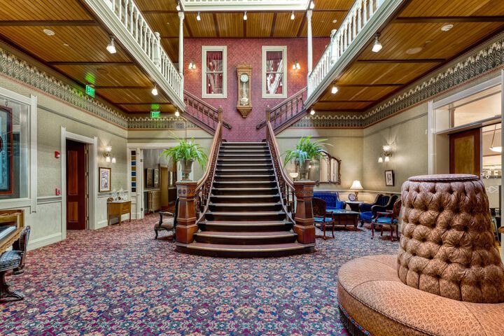 Hotel Interior 29 of 128