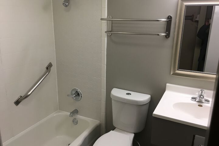 Room 30 of 35