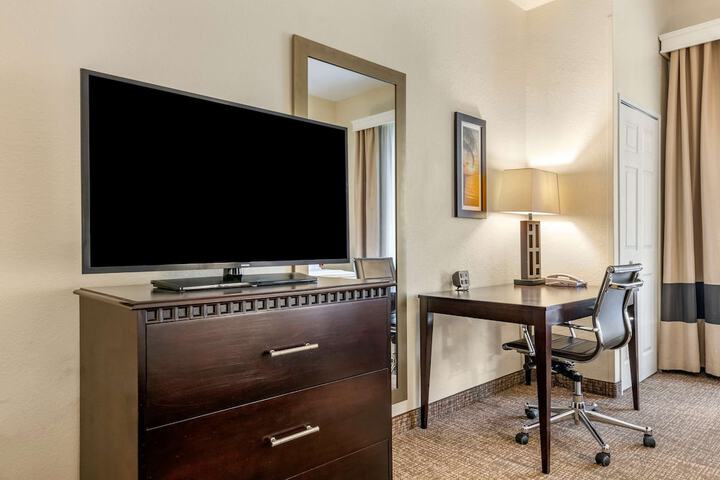 Room 40 of 52