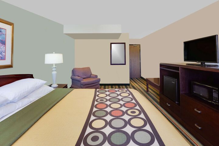 Room 9 of 20