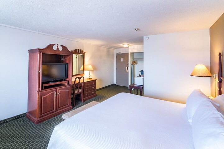 Room 50 of 90