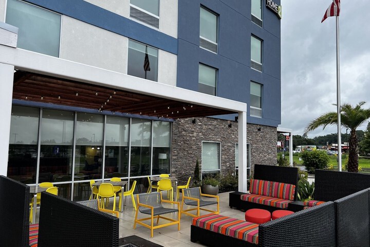 Terrace/Patio 15 of 17