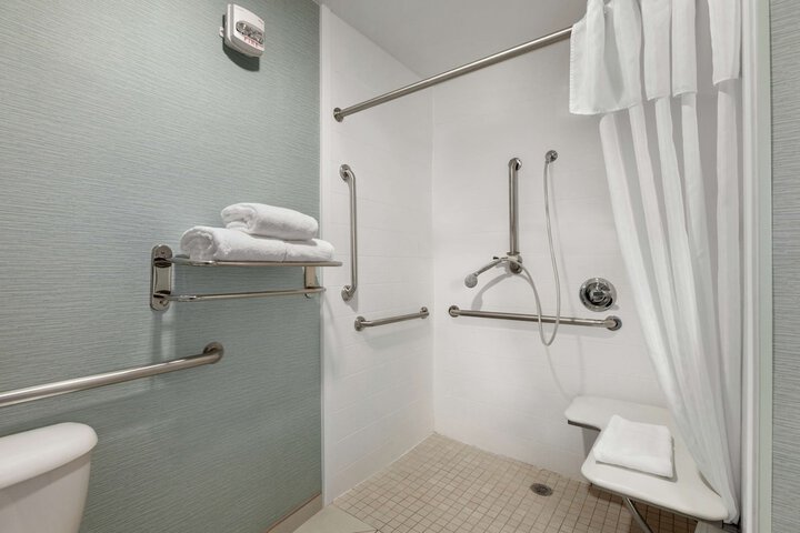 Room 20 of 27