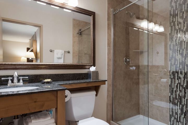 Best Western Plus Kentwood Lodge