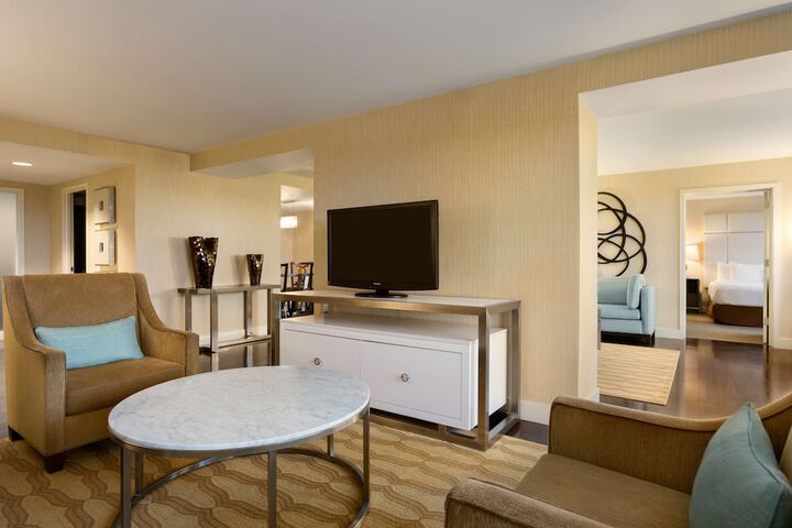 Embassy Suites by Hilton Boston Waltham