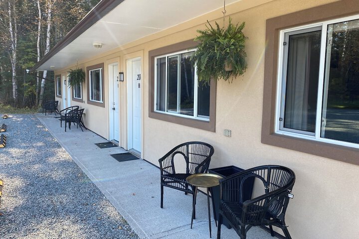 Parkway Motel