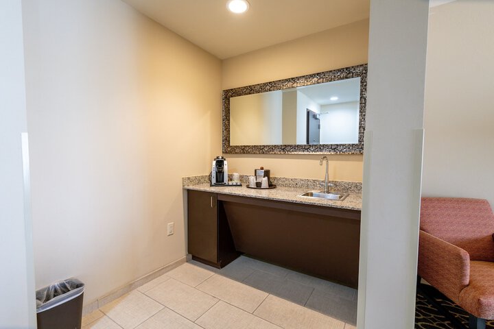 Room 45 of 79