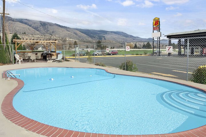 Pool 4 of 31