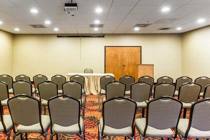Quality Suites Hickory South