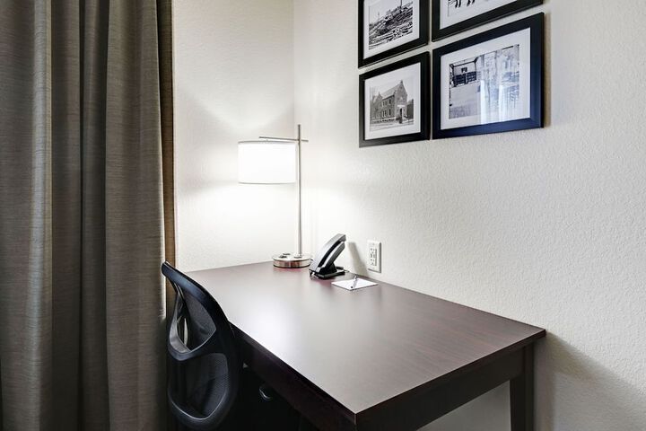 Room 68 of 112