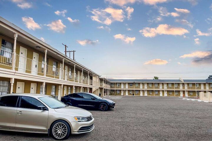Hotel 4 of 14