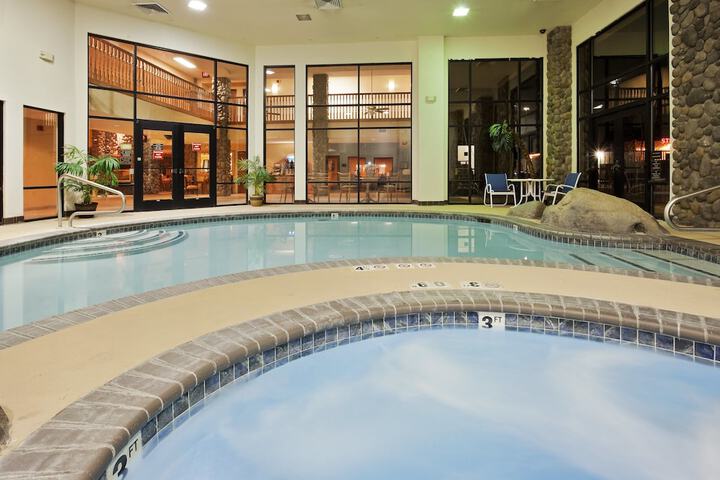 Pool 4 of 37