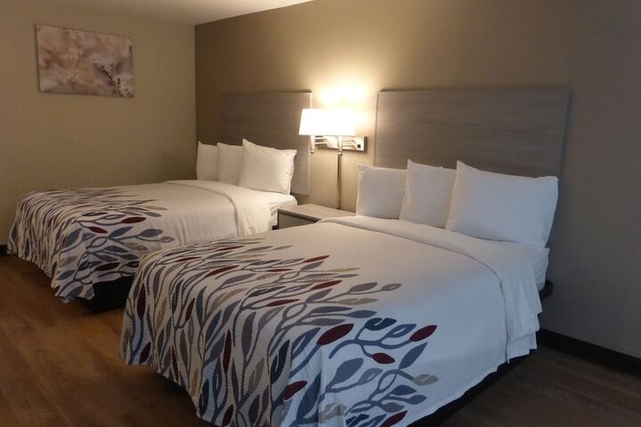 Room 7 of 11
