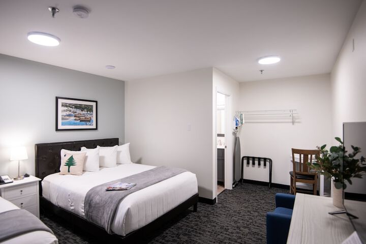 Room 14 of 22
